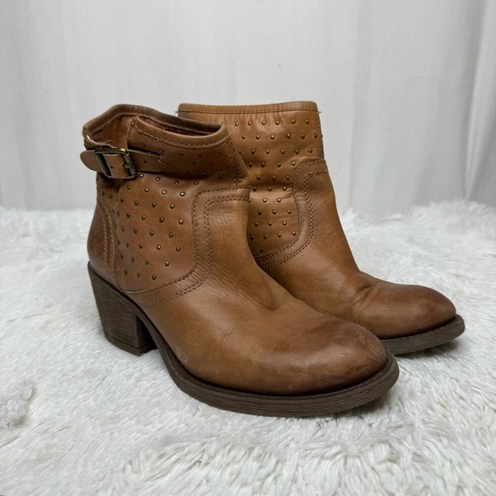 LUCKY BRAND / cognac brown studded leather western ankle boots / 8